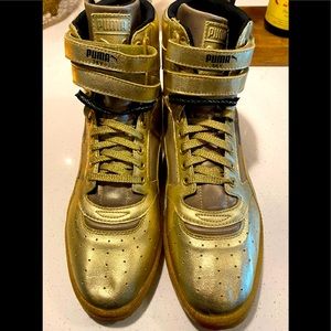 Gold PUMA Hi Top sneakers 11
